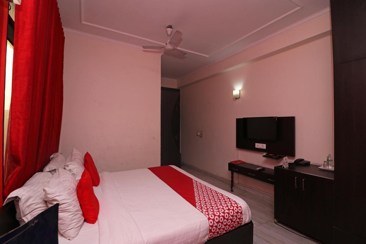 היידראבד Oyo Flagship 74392 Hotel Mahesh Residency מראה חיצוני תמונה